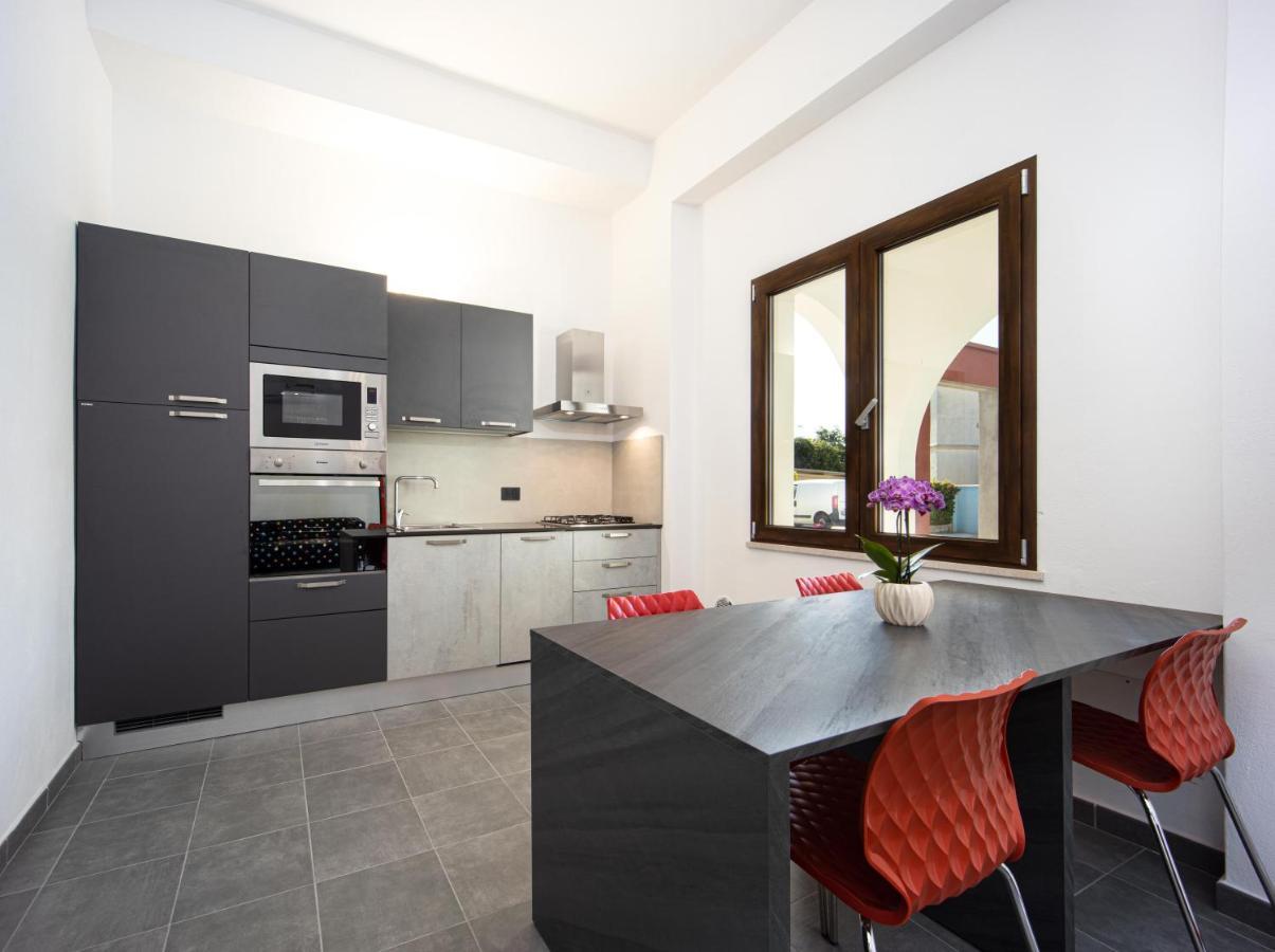Coru E Mari 2 Apartments Пула Экстерьер фото