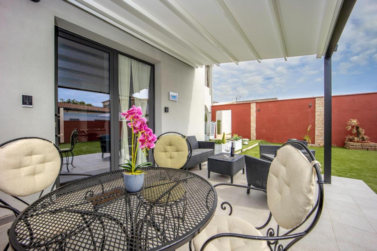 Coru E Mari 2 Apartments Пула Экстерьер фото